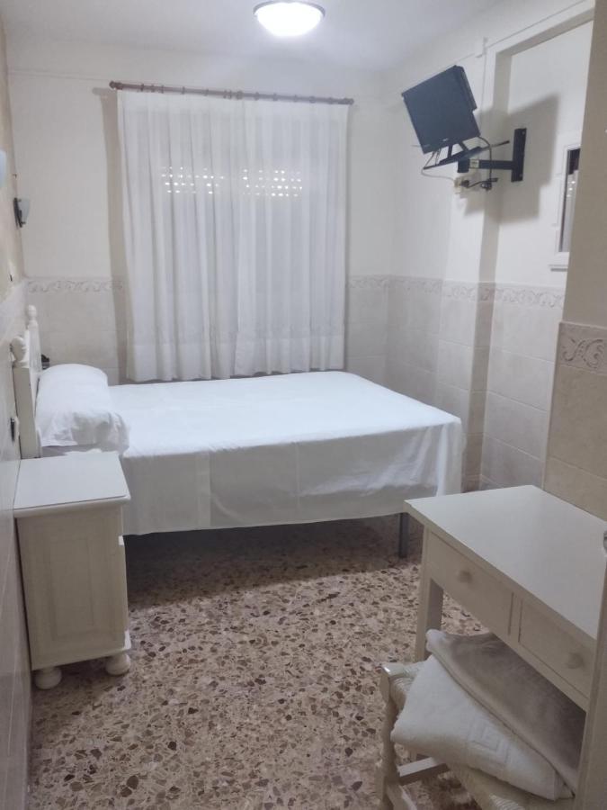 Pension Juan Pedro Рокетас-де-Мар Экстерьер фото